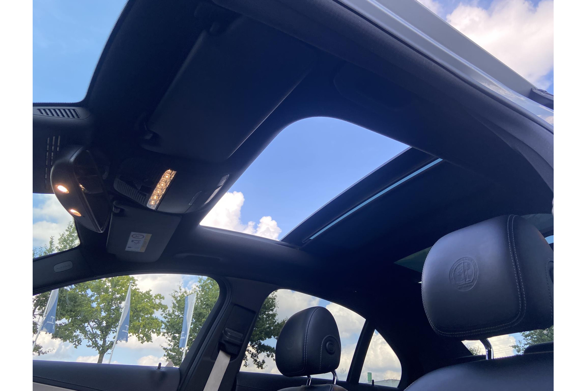 Mercedes-Benz C-Klasse C63S C63 63 S AMG*HUD*IWC*PANO*LED*CARBON*DISTR+